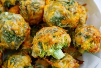 Golden Cheesy Broccoli Poppers