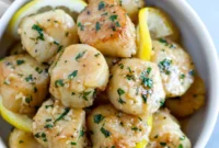 Golden Seared Scallops in Lemon Garlic Butter