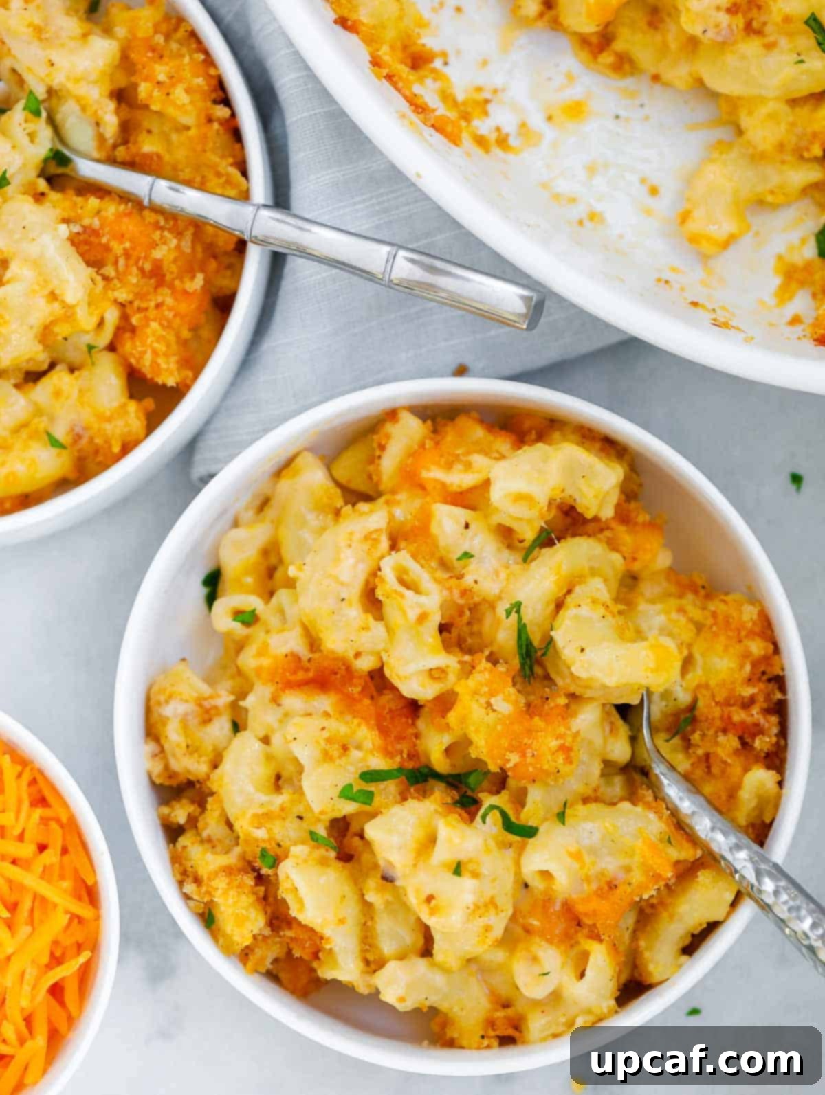 Golden Baked Creamy Mac & Cheese 1 featured 6026