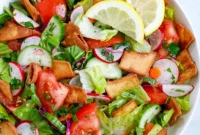 Vibrant Lebanese Fattoush