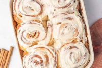 Bakery-Style Cinnamon Rolls: Extra Soft, Gooey, and Irresistibly Creamy